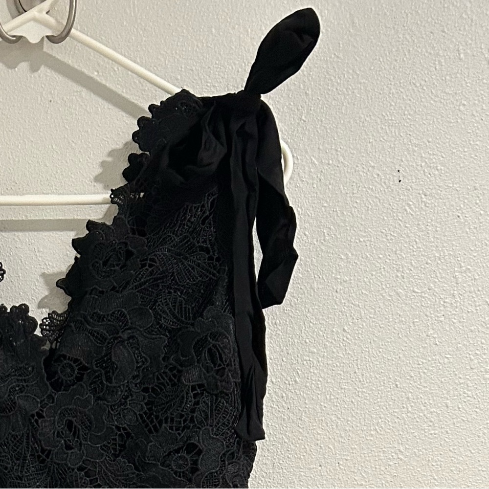 NY&C Floral-Crochet Tiered Tie-Shoulder Dress - Just Me Black Size M - Picture 9 of 9
